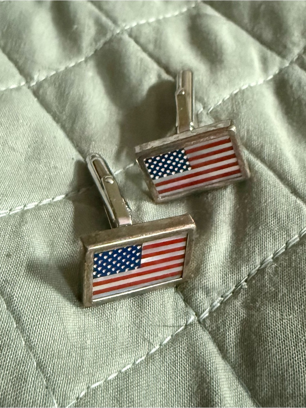 WHERE’S YOUR PATRIOTISM! PRICE LOWER THRU 09-30!
American Flag Cufflinks